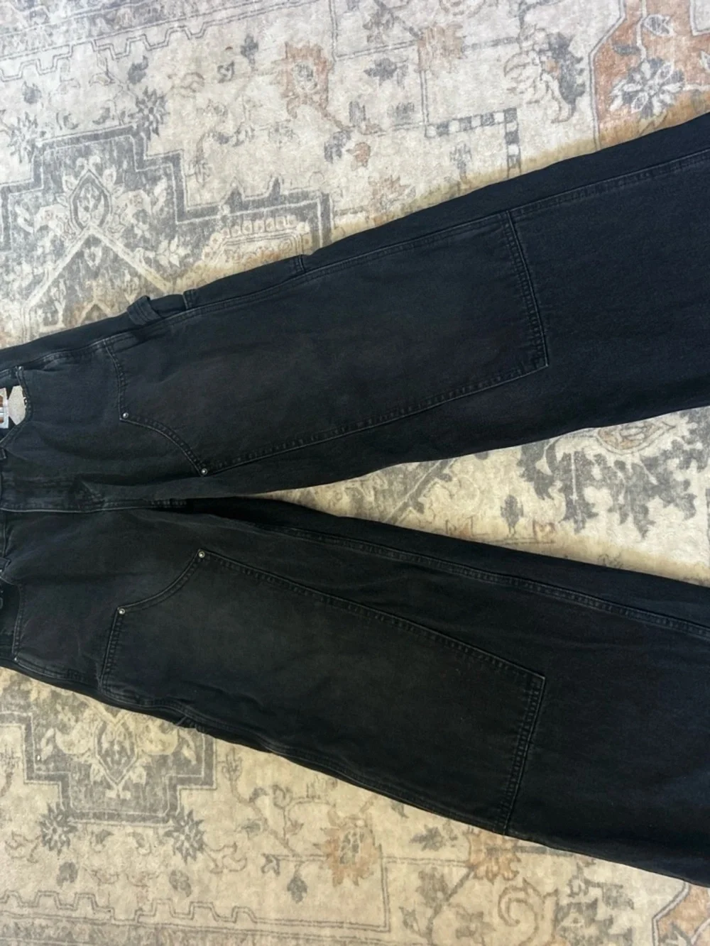 Relaxed Black Men’s Denim Jeans - Label